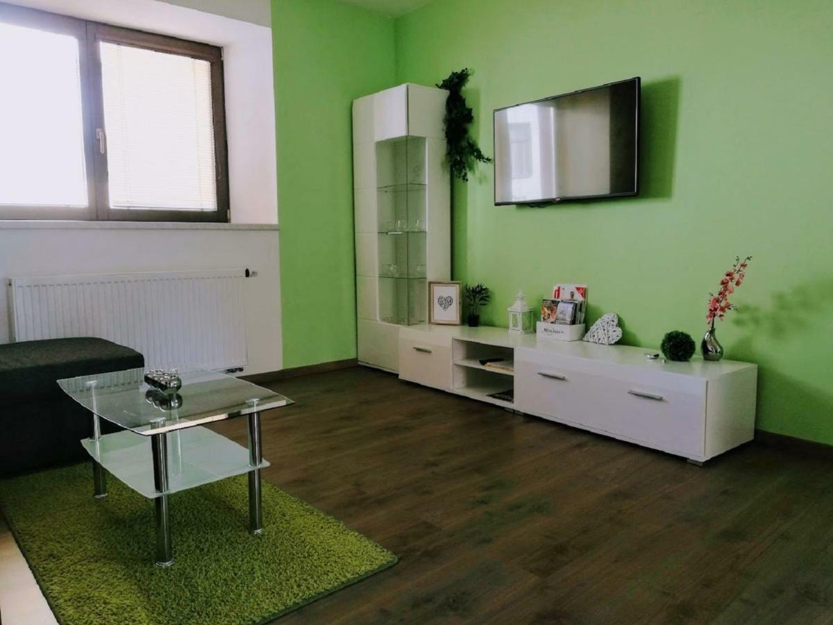 Saeli Apartments Mikulov Luaran gambar